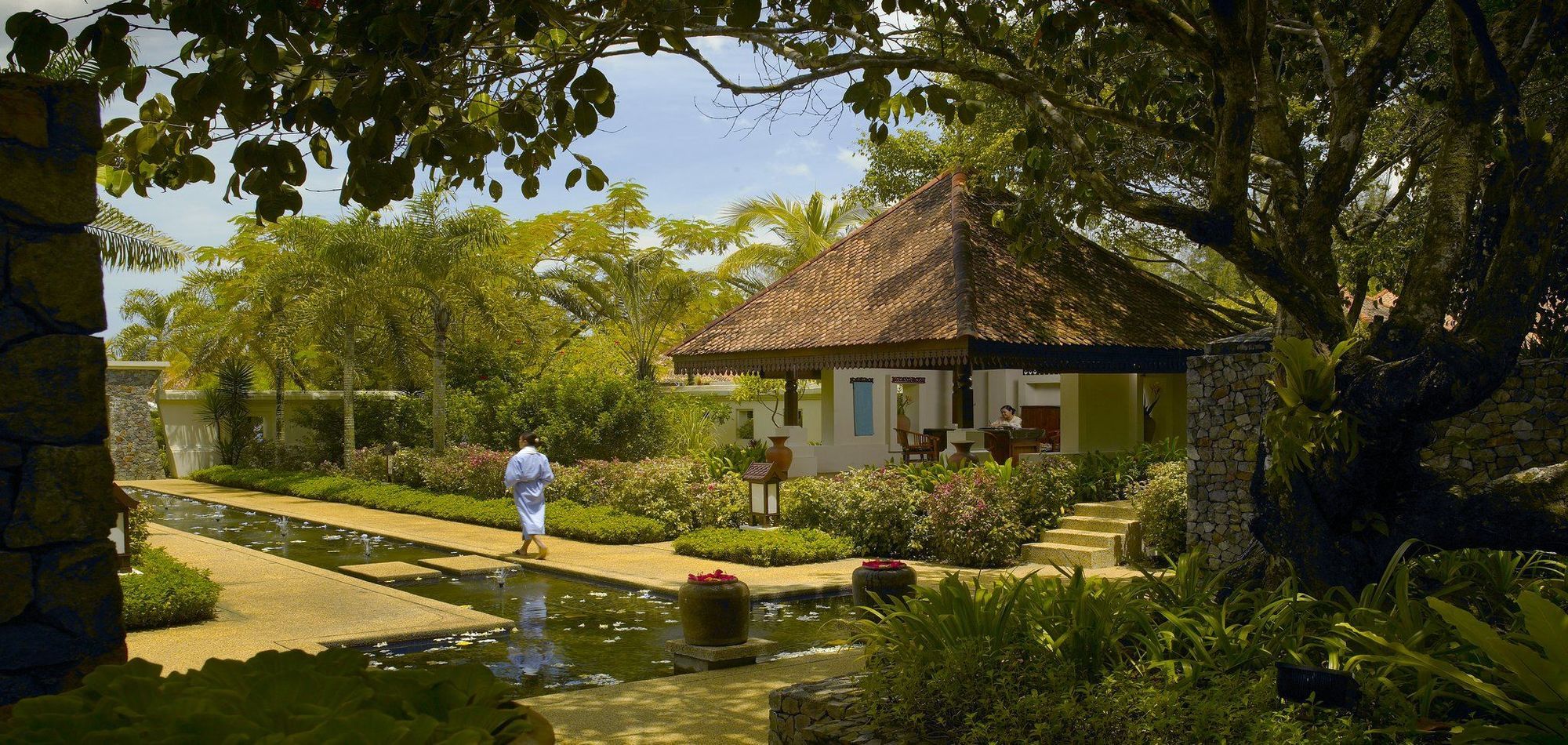 Tanjong Jara Resort, Terengganu - A Small Luxury Hotels Of The World Dungun Exterior foto The Banyan Tree Spa at the Banyan Tree Hotel, Phuket, Thailand