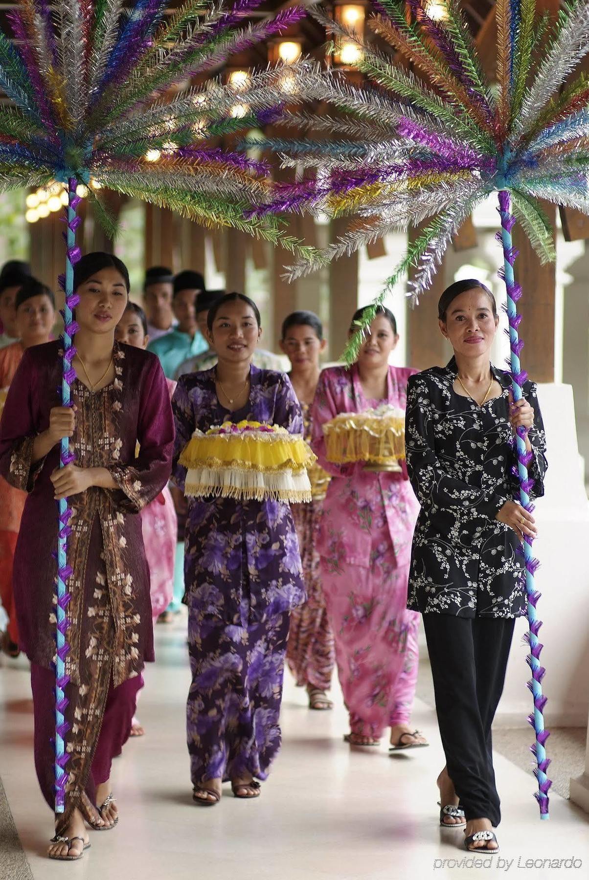 Tanjong Jara Resort, Terengganu - A Small Luxury Hotels Of The World Dungun Exterior foto A traditional Javanese wedding procession