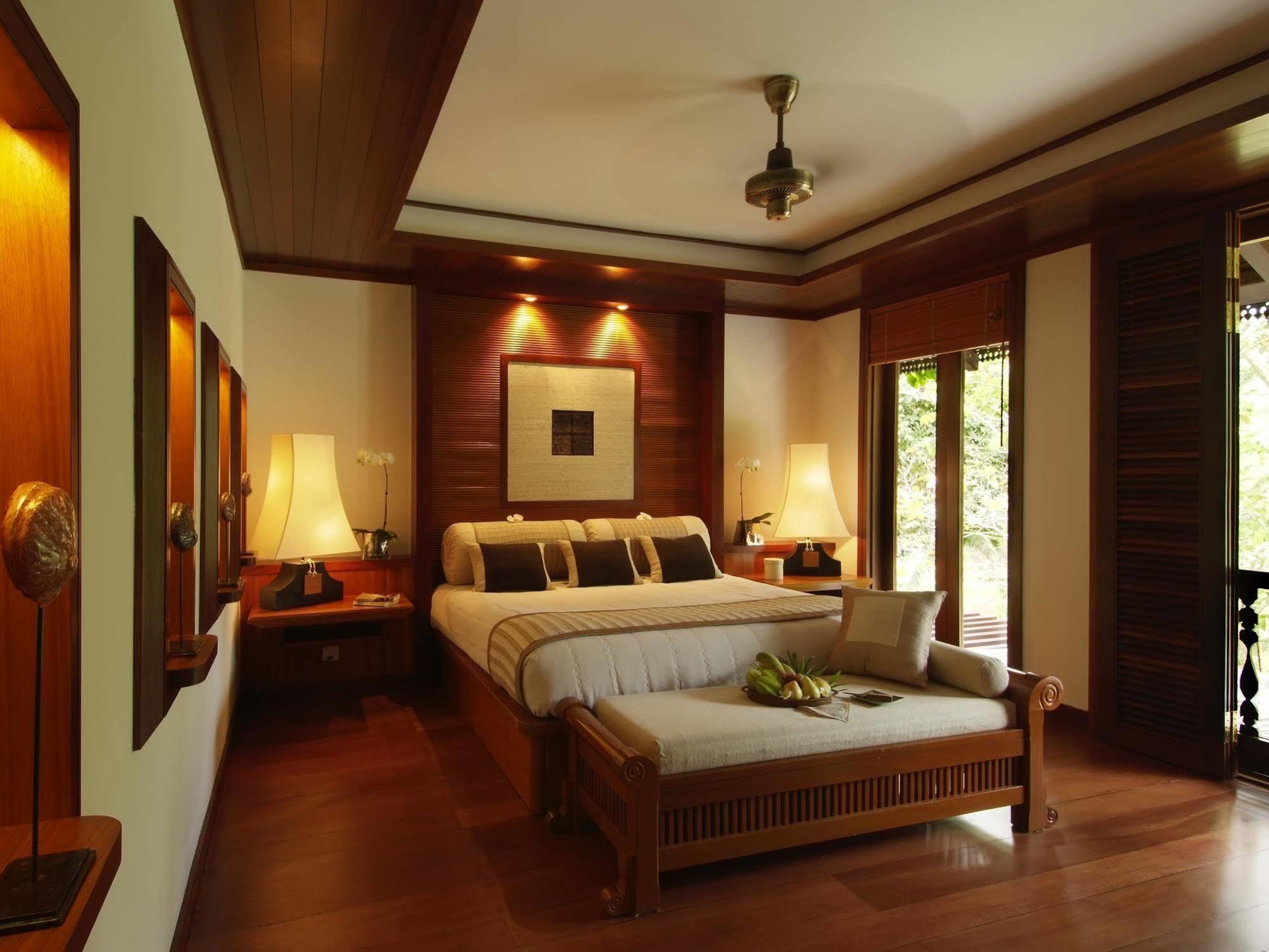 Tanjong Jara Resort, Terengganu - A Small Luxury Hotels Of The World Dungun Exterior foto A bedroom at the resort